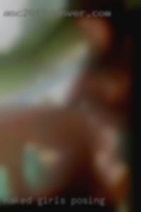 naked girls posing kinky sex clubs in Milan Italy